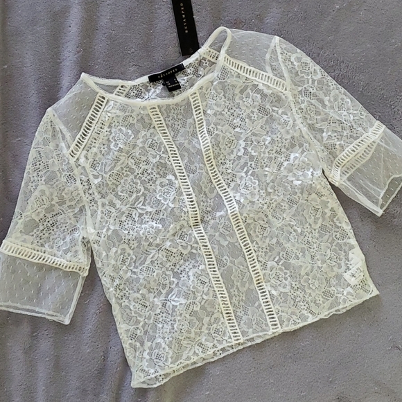 White Lace Top - Picture 1 of 3